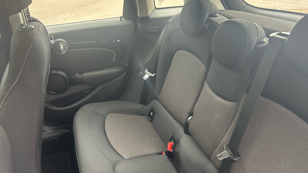 Mini Hatch 1.5 Cooper Classic Premium Plus White #22