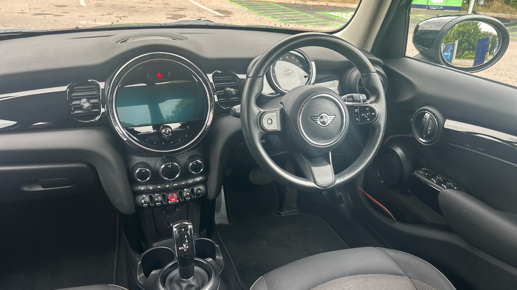 Mini Hatch 1.5 Cooper Classic Premium Plus White #13