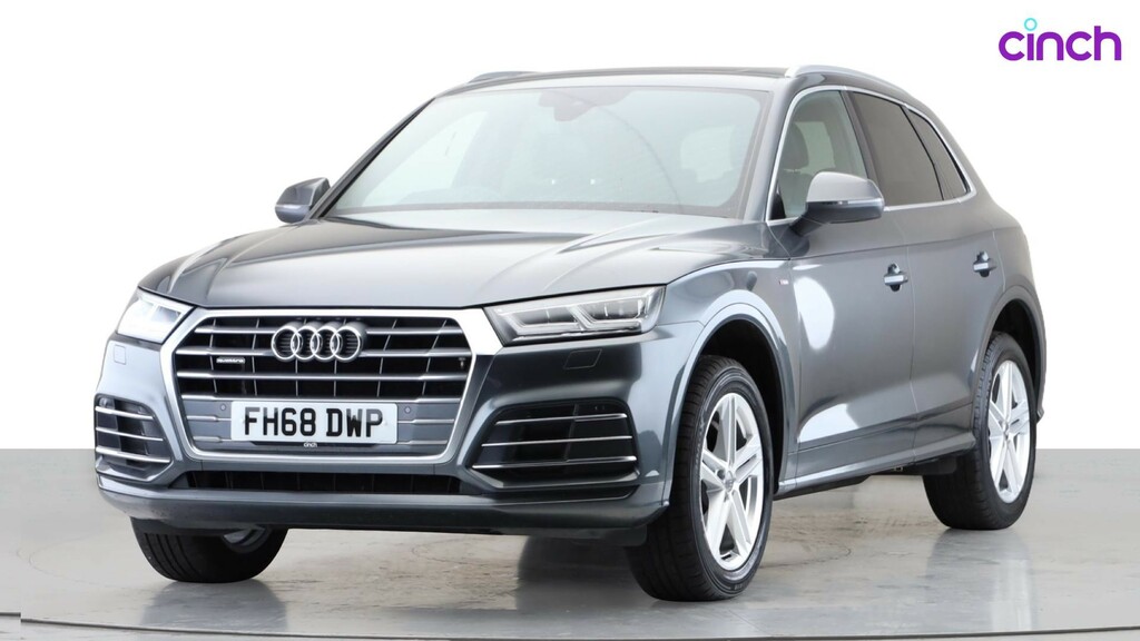 Audi Q5  White #10