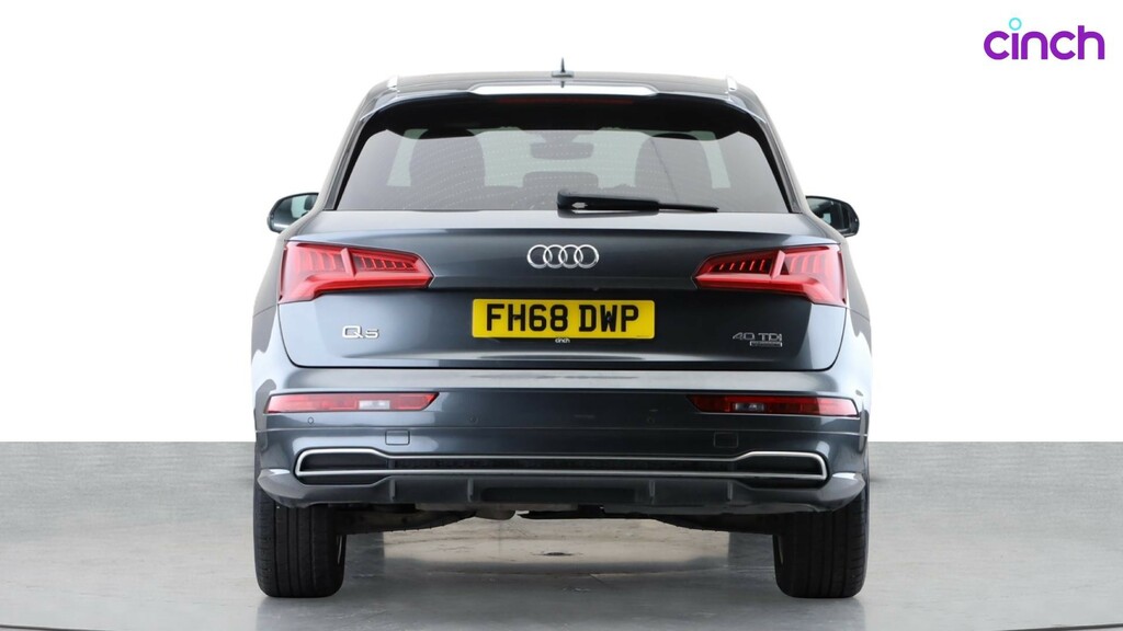 Audi Q5  White #7