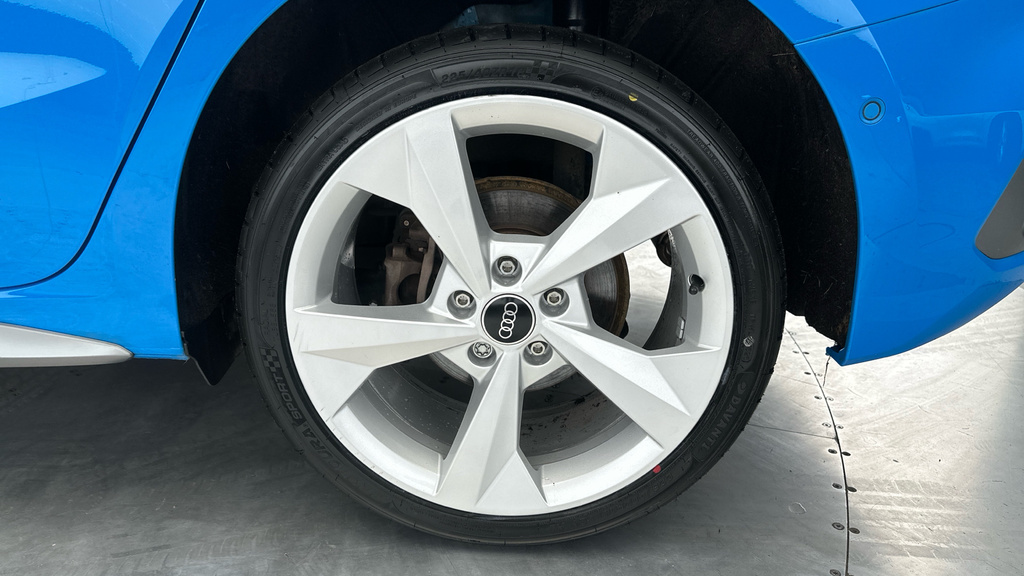 Audi A3 30 Tfsi Technik White #26