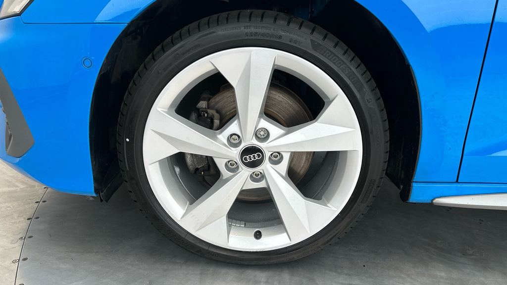 Audi A3 30 Tfsi Technik White #25