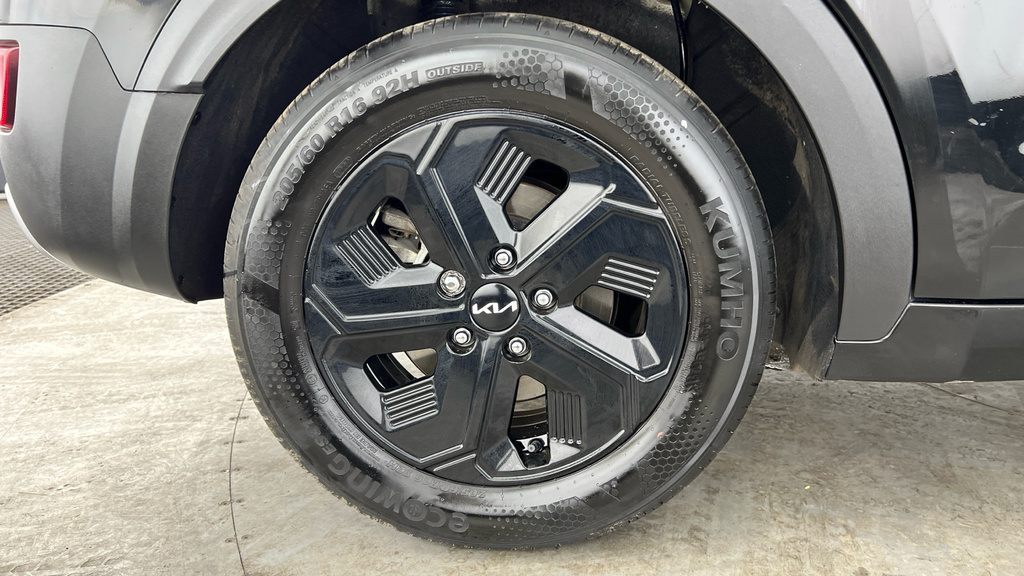 Kia Niro 3 White #27
