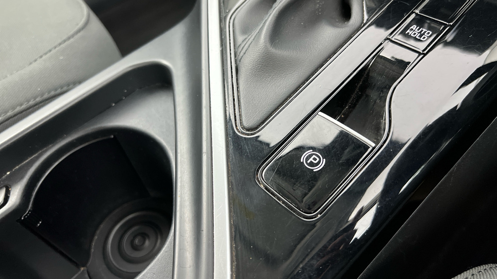 Kia Niro 3 White #12
