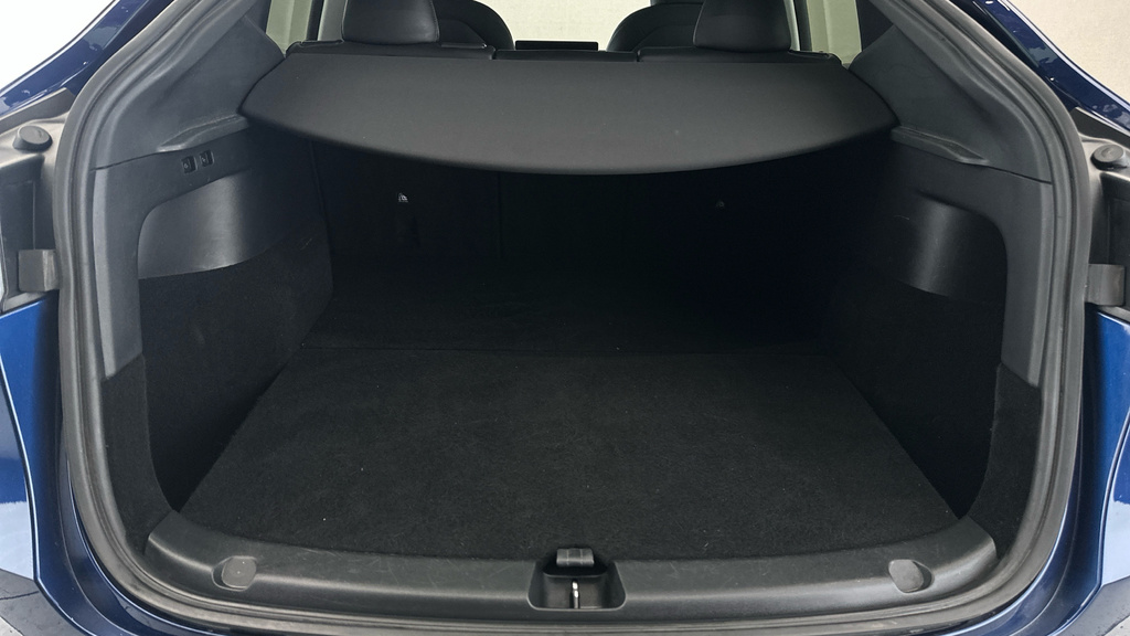 Tesla Model Y Long Range White #22