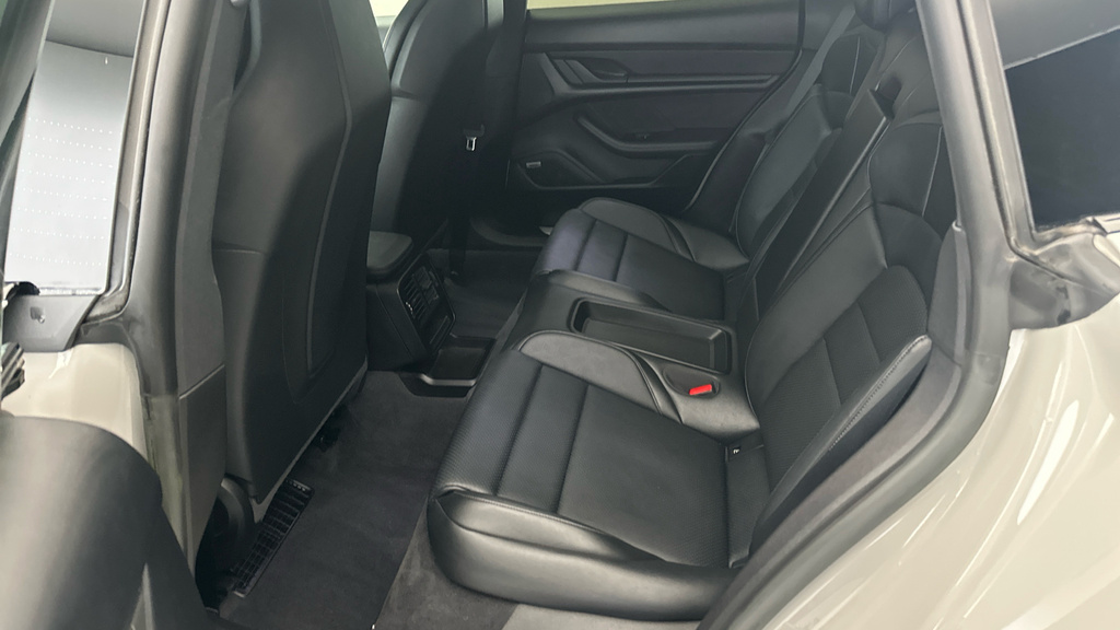 Porsche Taycan Base Automatic Black #23