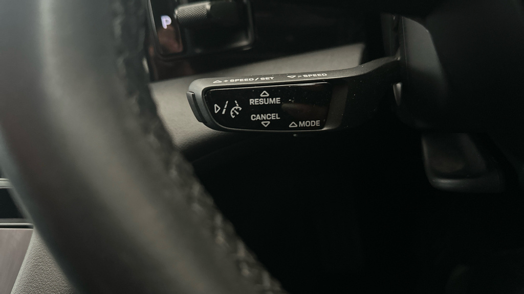 Porsche Taycan Base Automatic Black #16