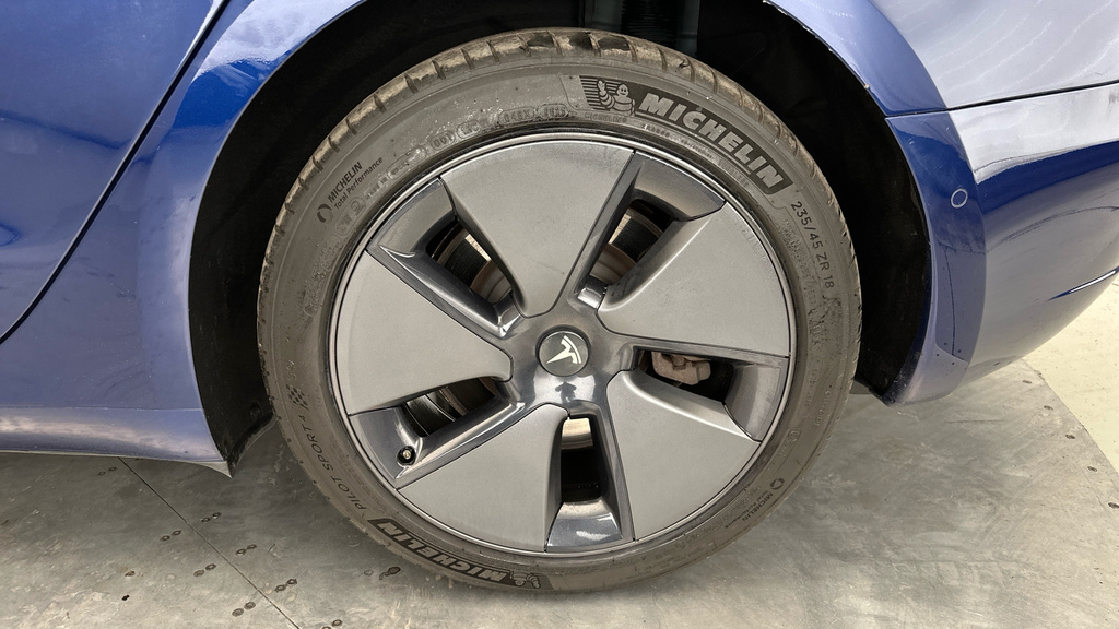 Tesla Model 3 Long Range Awd White #26