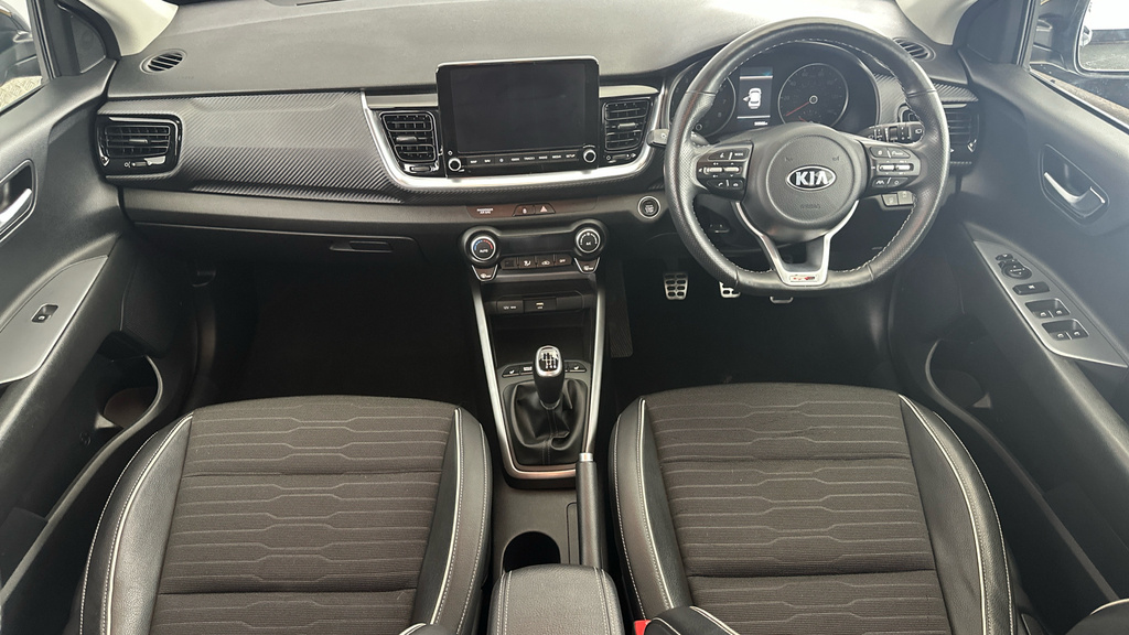 Kia Stonic 2 White #15