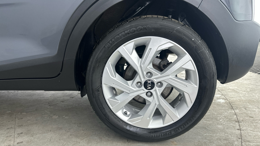 Kia Stonic 2 White #29