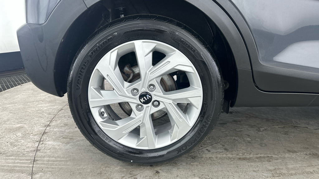 Kia Stonic 2 White #30