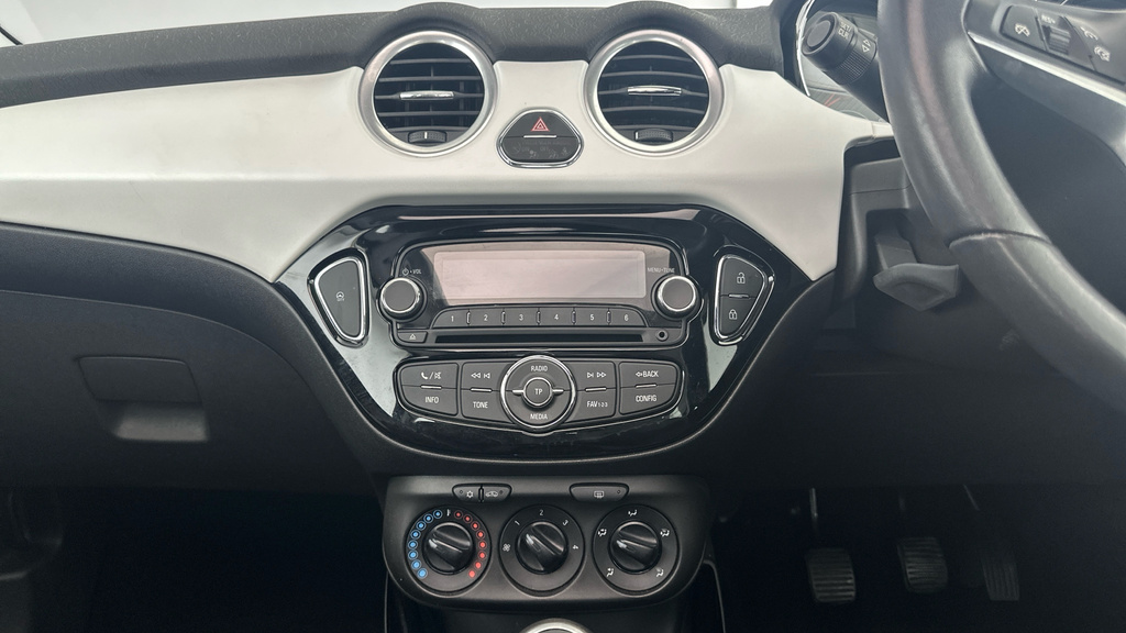 Vauxhall Adam Energised White #19