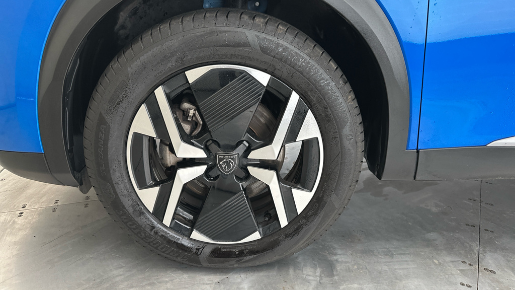 Peugeot e-2008 50Kwh Allure  #24