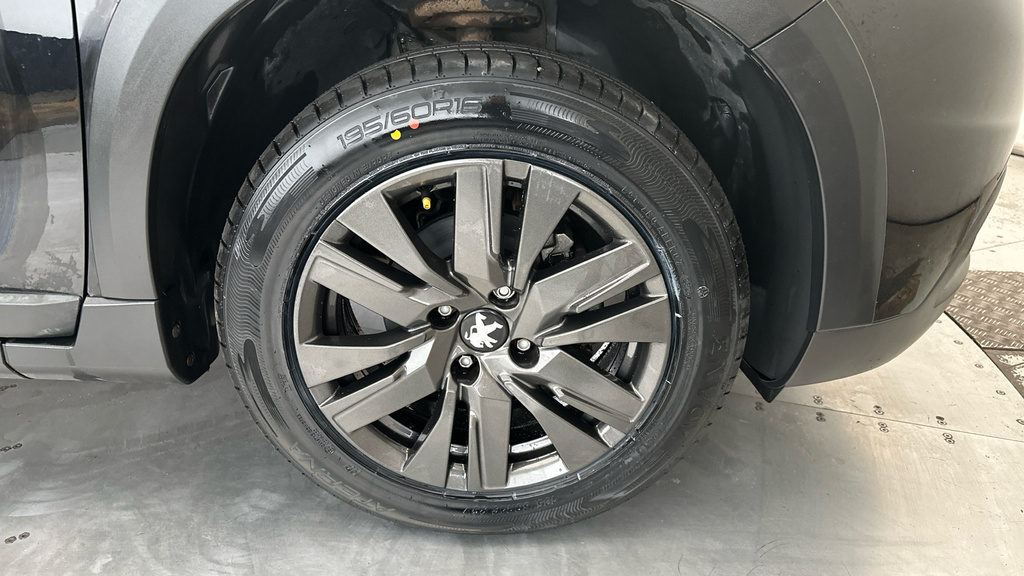 Peugeot 2008 Ss Gt Line Black #27