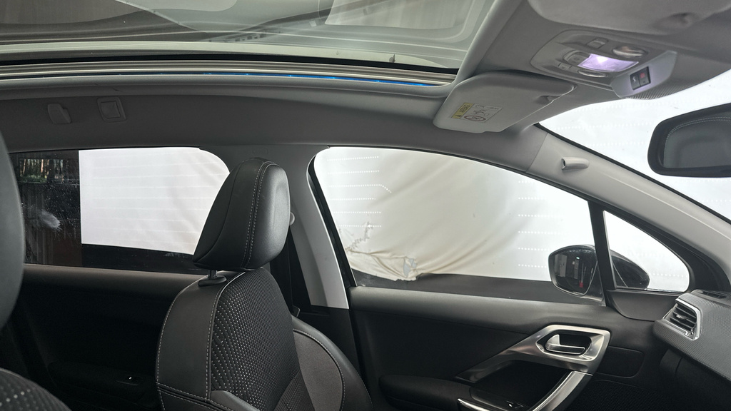 Peugeot 2008 Ss Gt Line Black #3