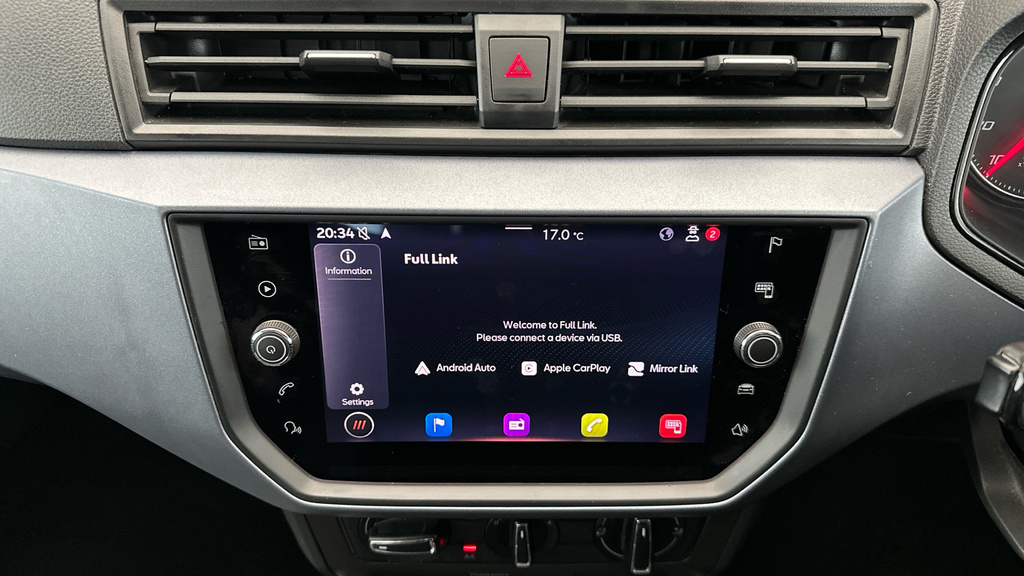 Seat Arona Xcellence White #12