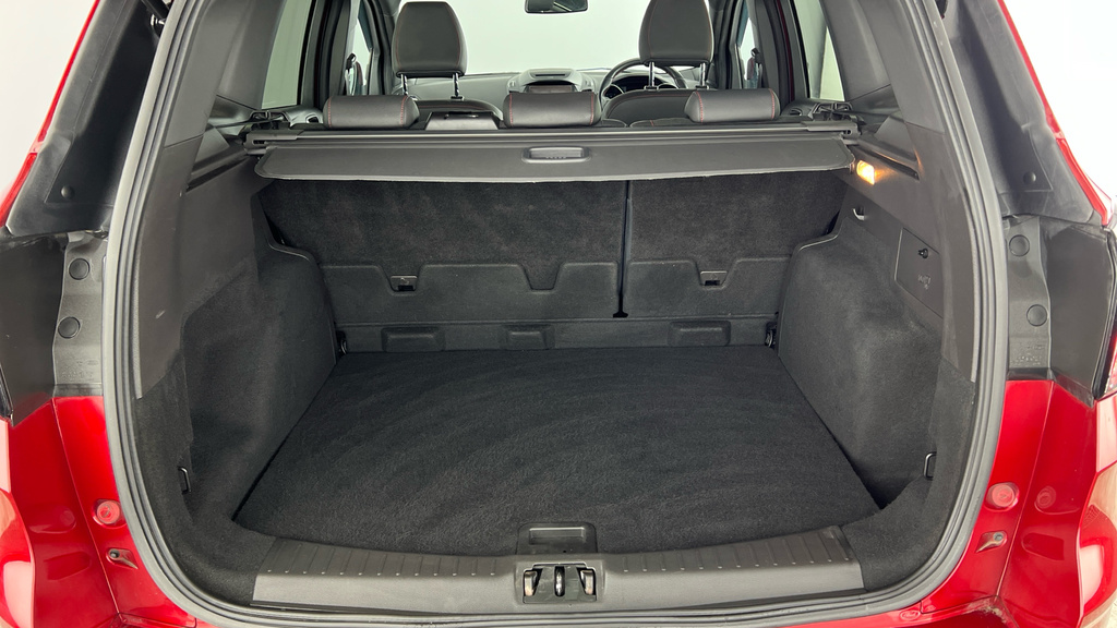 Ford Kuga Suv White #26
