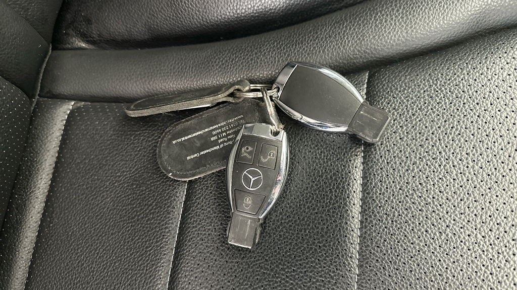 Mercedes-Benz C Class Black #27