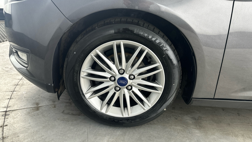 Ford Focus Focus Startline Grey #22