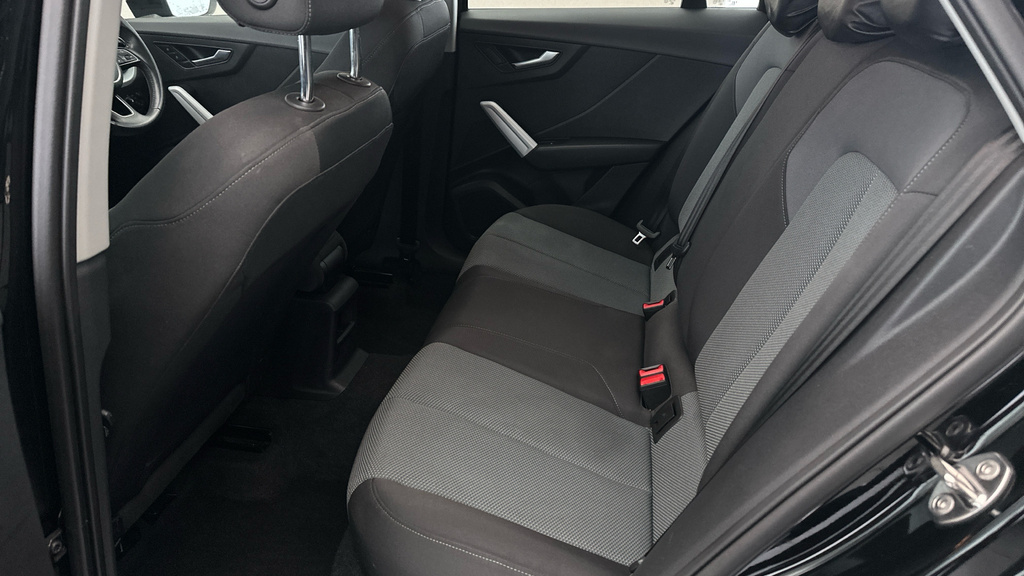 Audi Q2 Black #18