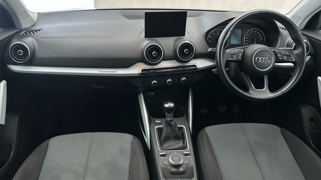 Audi Q2 Black #12