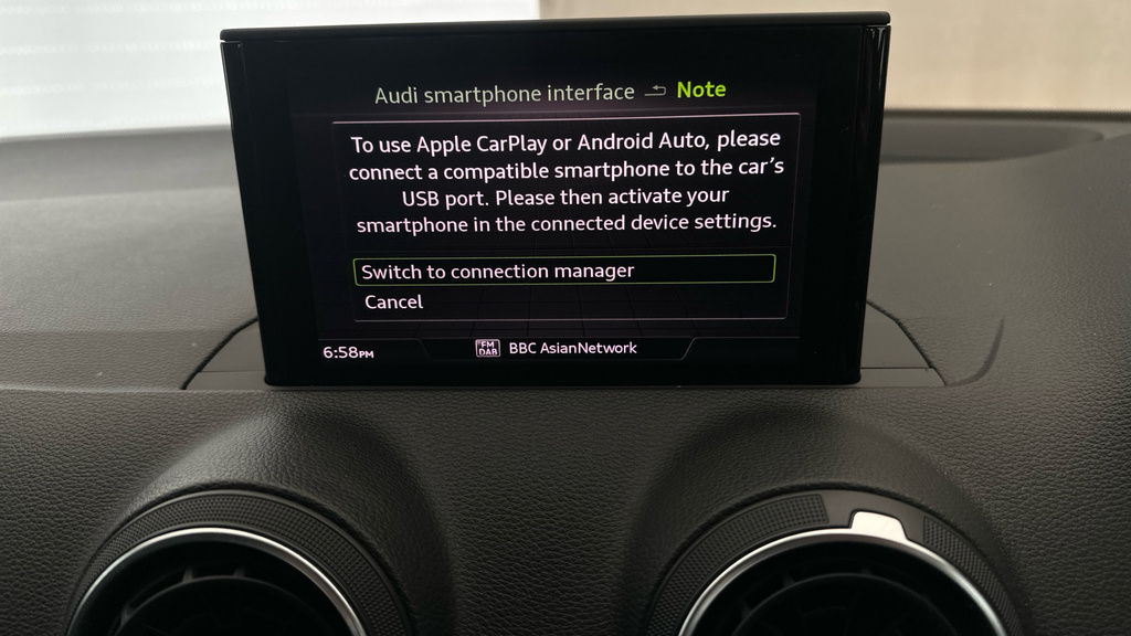 Audi Q2 Black #14