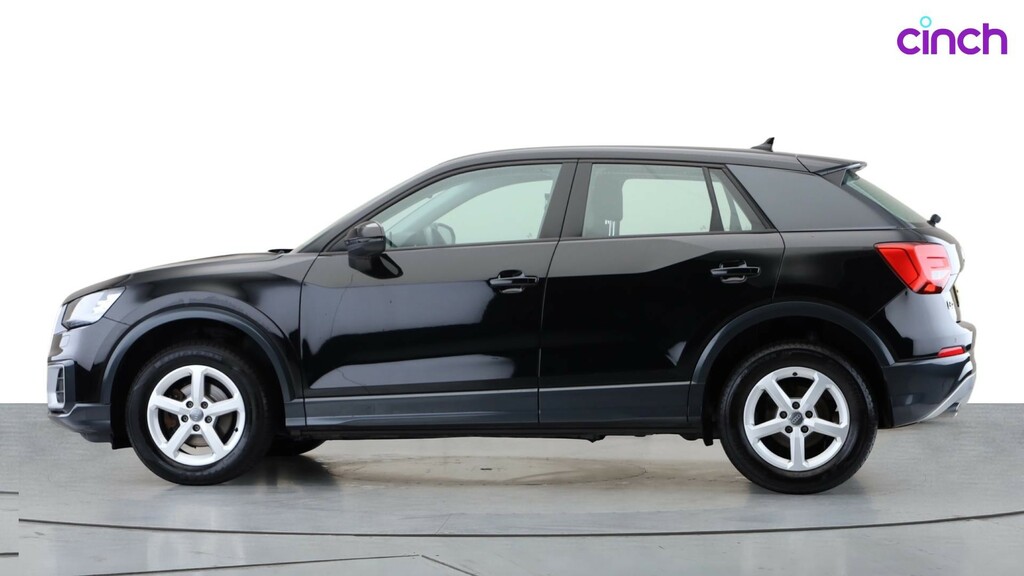 Audi Q2 Black #7