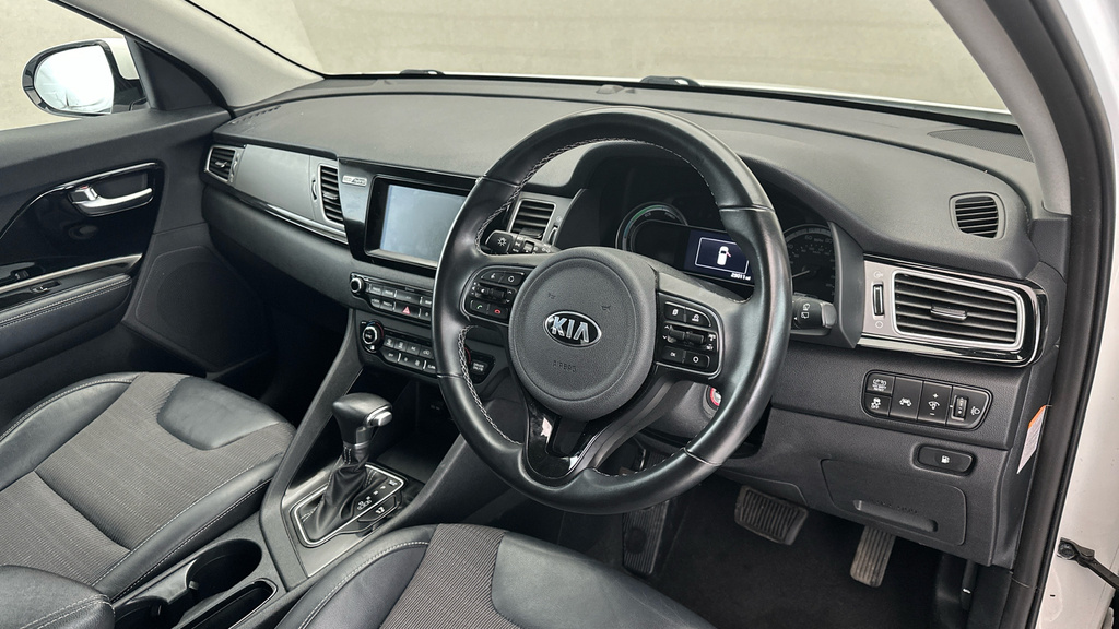 Kia Niro  Black #10