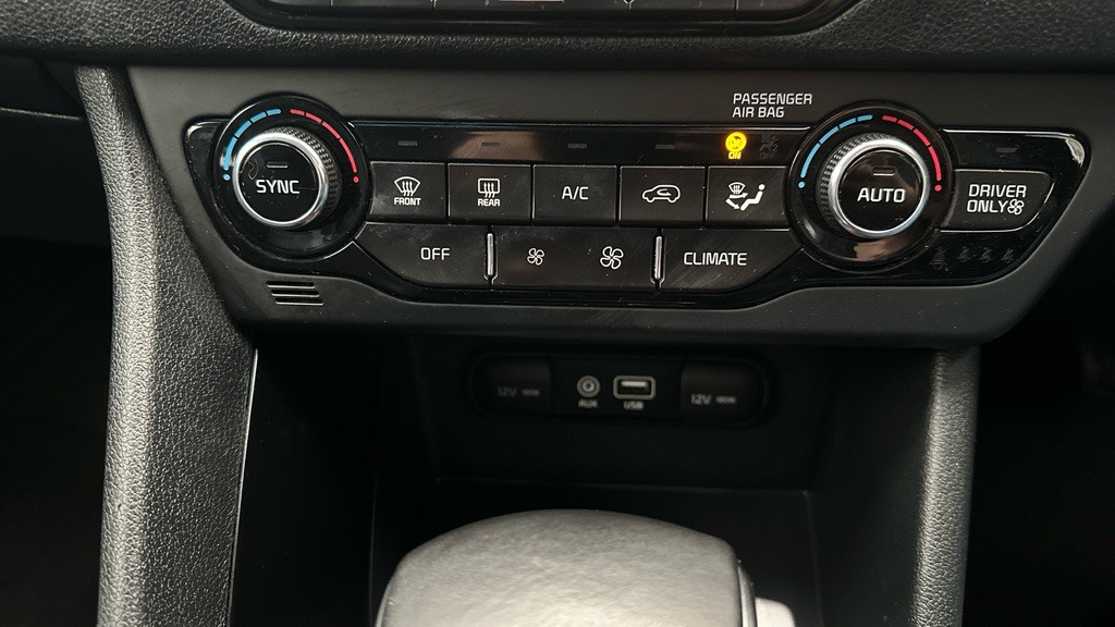 Kia Niro  Black #16