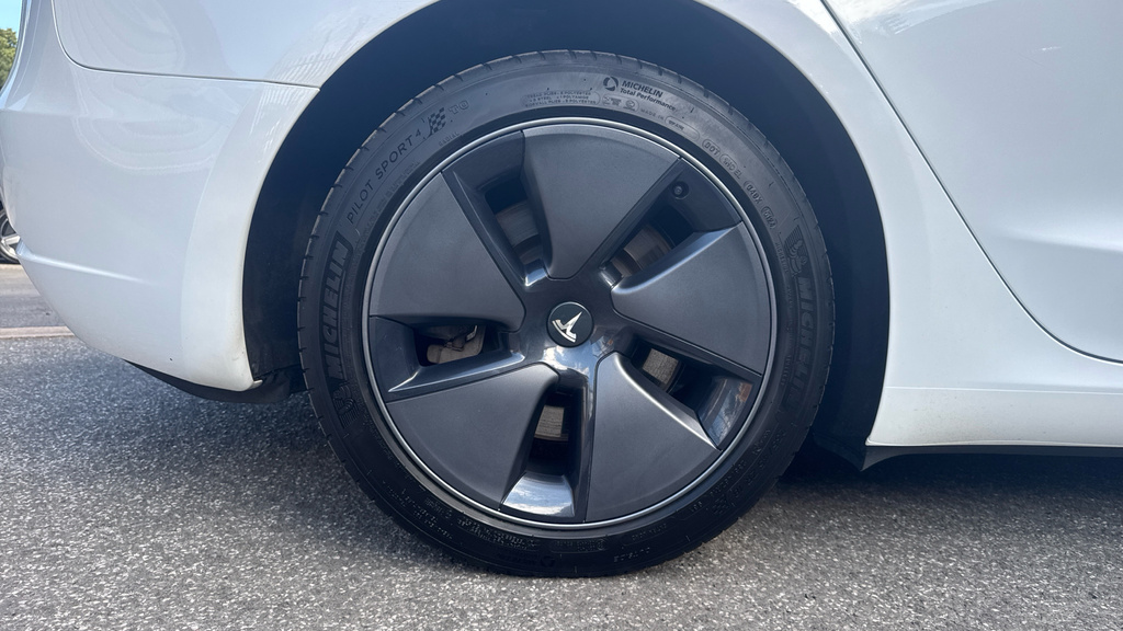 Tesla Model 3 Long Range White #19