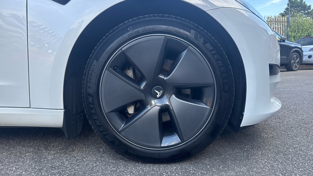 Tesla Model 3 Long Range White #20