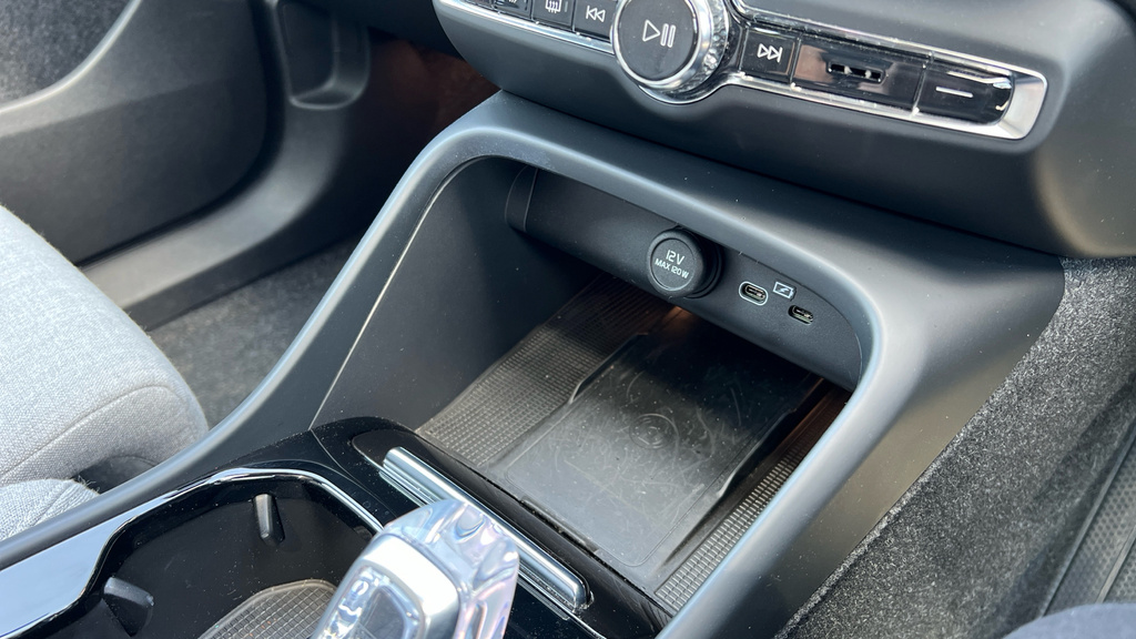 Volvo XC40 Core Grey #13