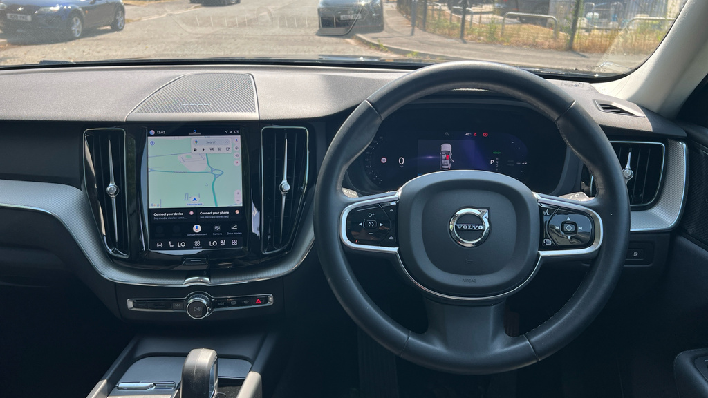 Volvo XC60 Plus Blue #25