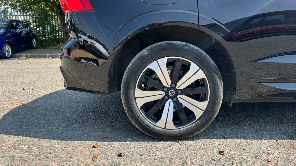Volvo XC60 Plus Blue #21