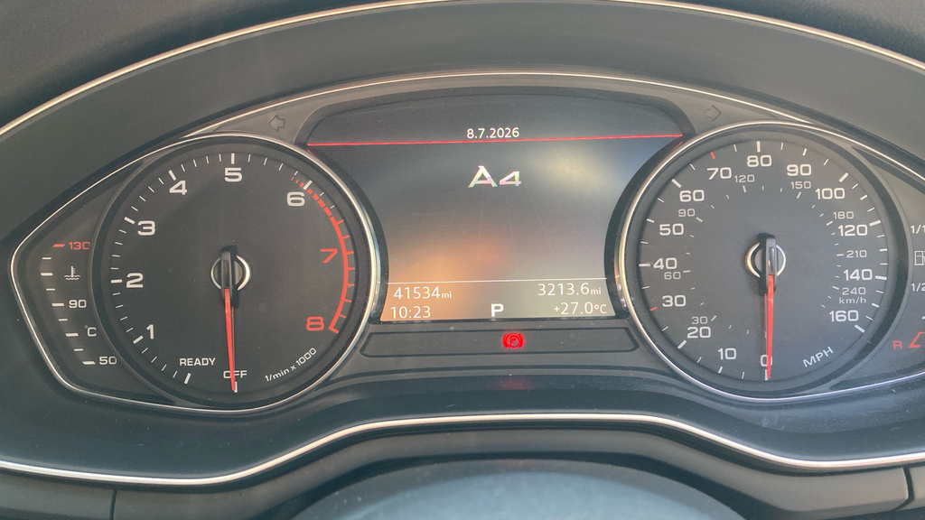 Audi A4 Technik Black #13