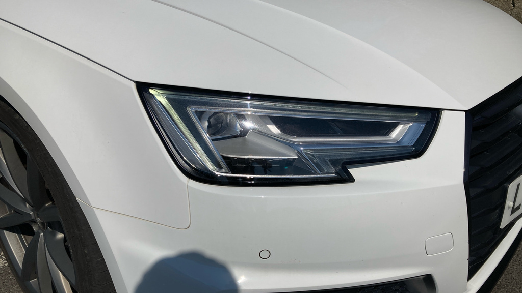Audi A4 Technik Black #36