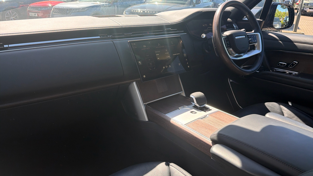 Land Rover Range Rover 2.0 D200 Mhev Dynamic Se 2024 Grey #10
