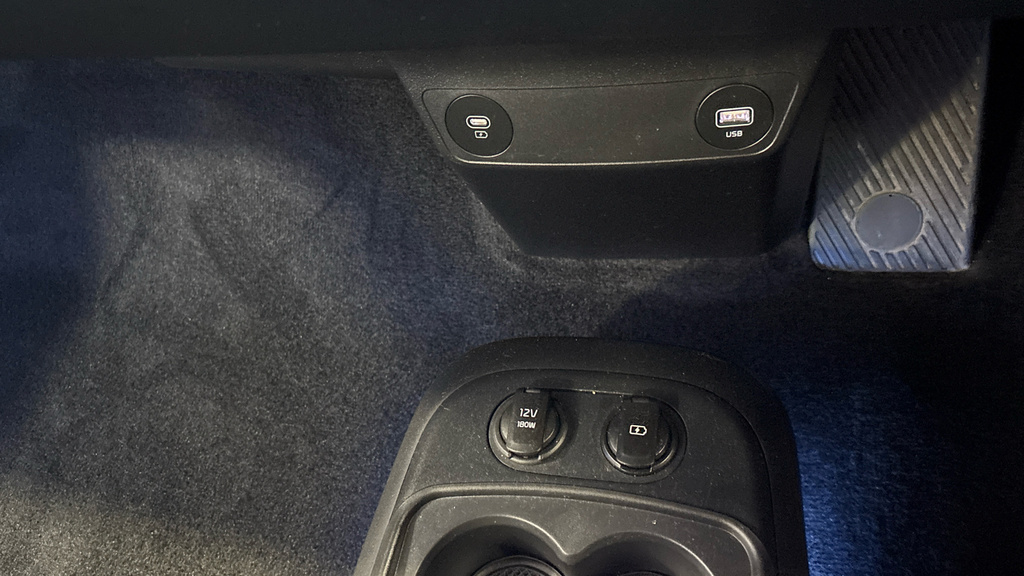 Kia EV6 Hatchback Black #37