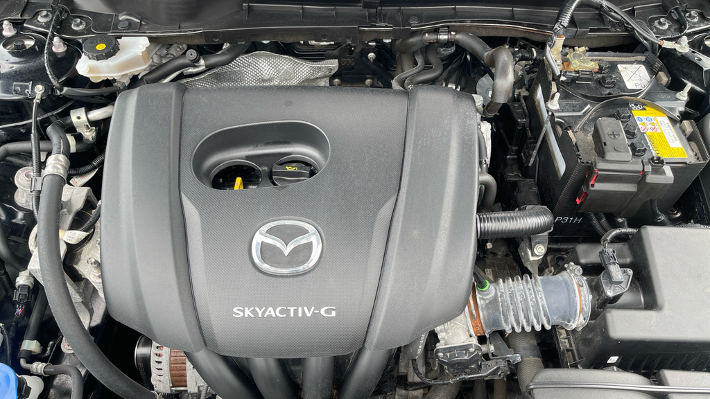 Mazda 2 White #21