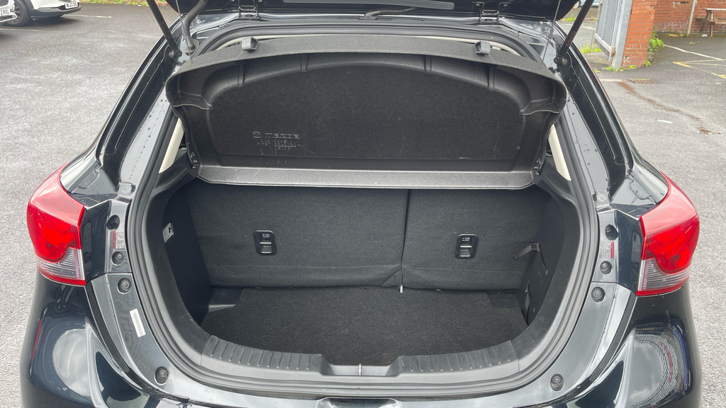 Mazda 2 White #20