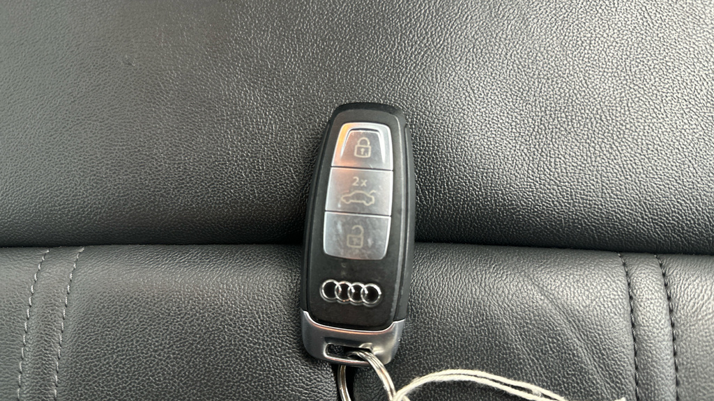 Audi A3 Technik Black #12