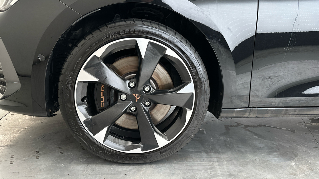 Cupra Leon 1.5 Etsi V1 Dsg Black #24