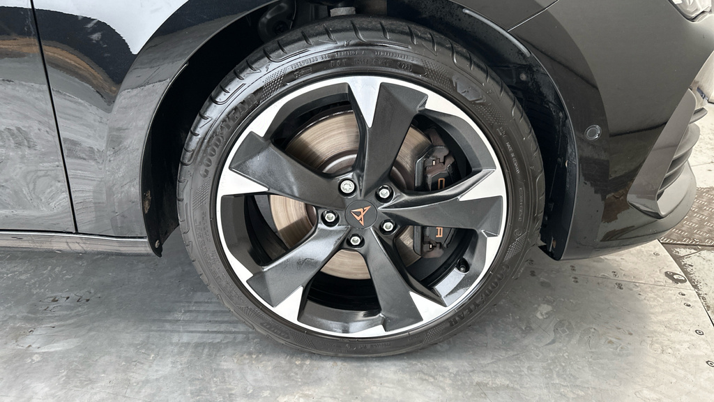 Cupra Leon 1.5 Etsi V1 Dsg Black #27