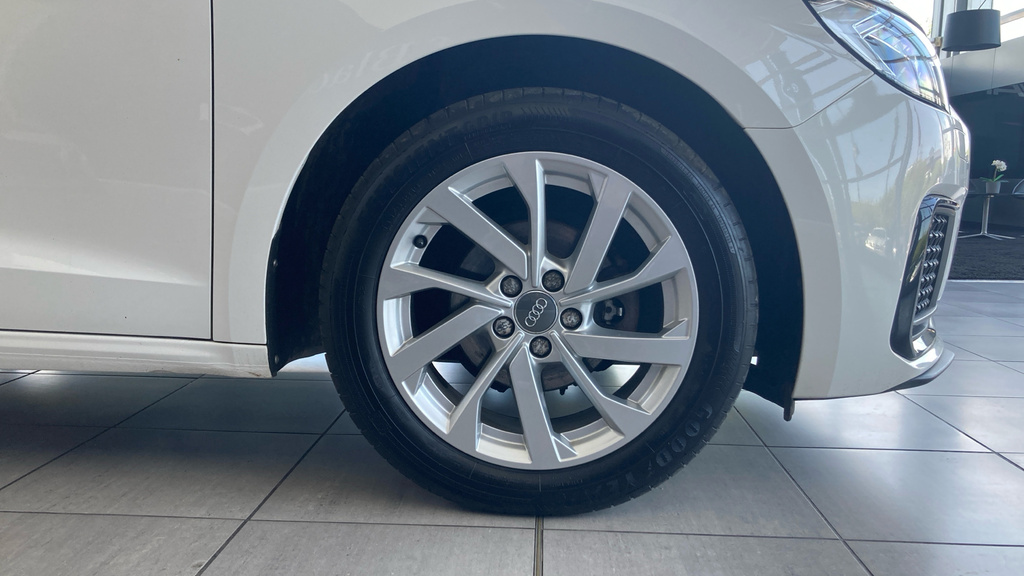 Audi A1 Hatchback White #20
