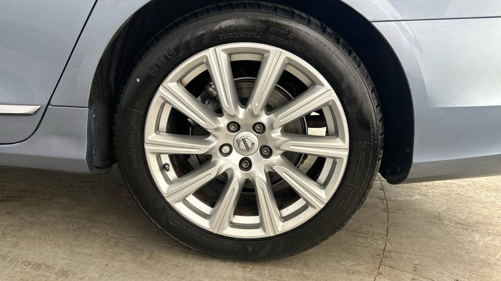 Volvo V90 D4 R-design Navigation, Climate Pack, Grey #24