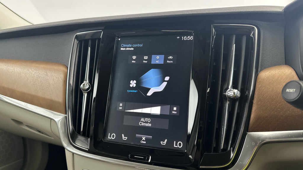 Volvo V90 D4 R-design Navigation, Climate Pack, Grey #17