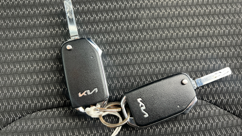 Kia Xceed 2 Black #10