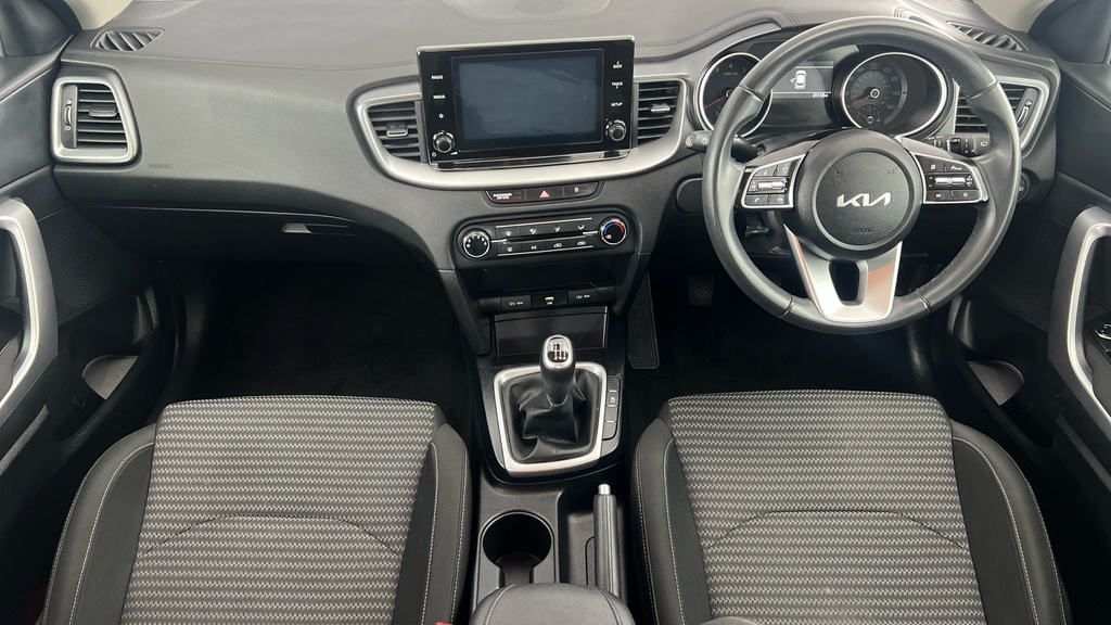 Kia Xceed 2 Black #14