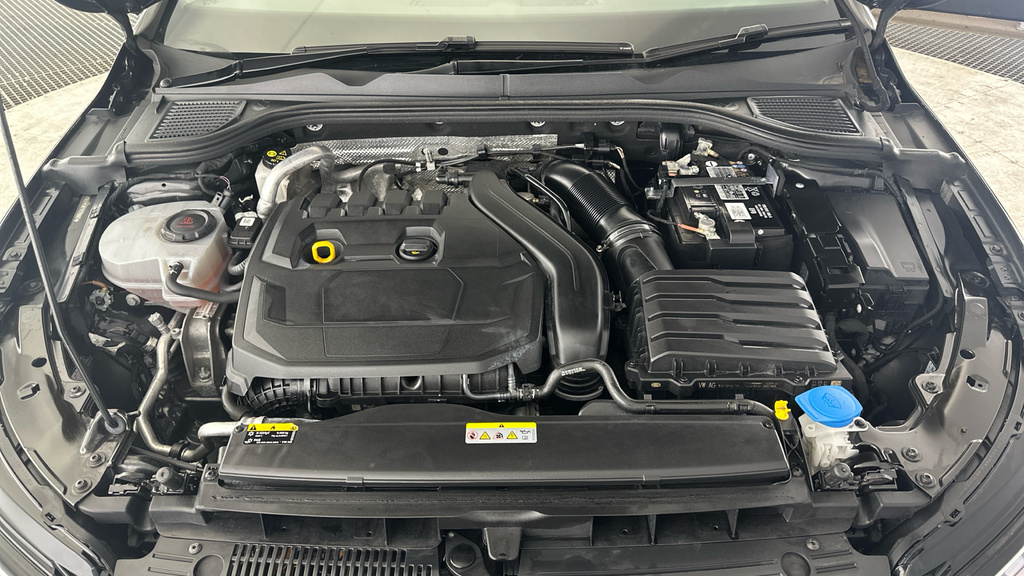 Volkswagen Golf Gti Tsi Dsg Black #27