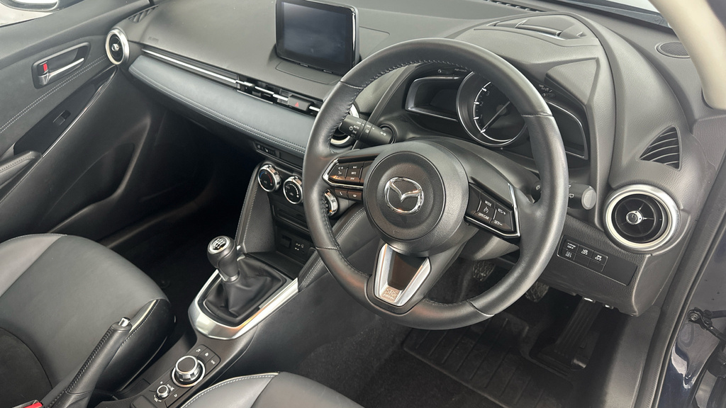 Mazda 2 Mazda 2 Se-l Silver #9